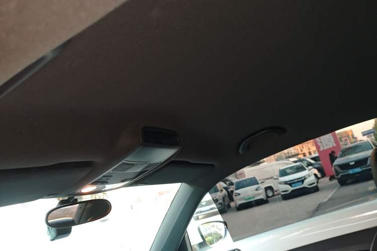 Used Volkswagen Beetle 2015 280TSI Headliner