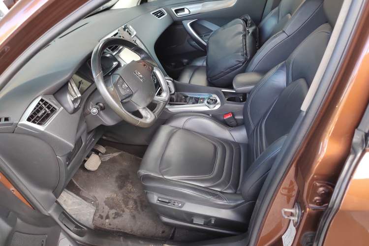 Used DS 6 2016 1.6T Luxury Edition THP160