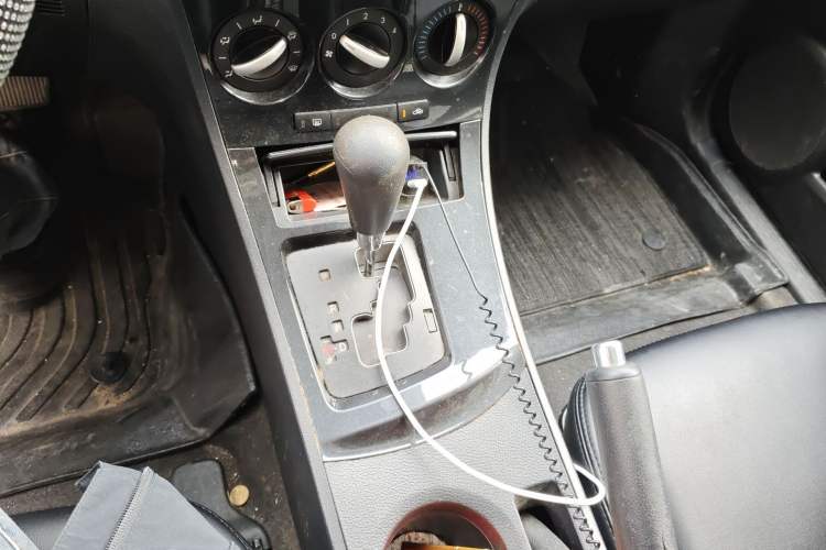 Used Mazda 3 2015 Sedan 1.6L Automatic Elite Model Gear Lever