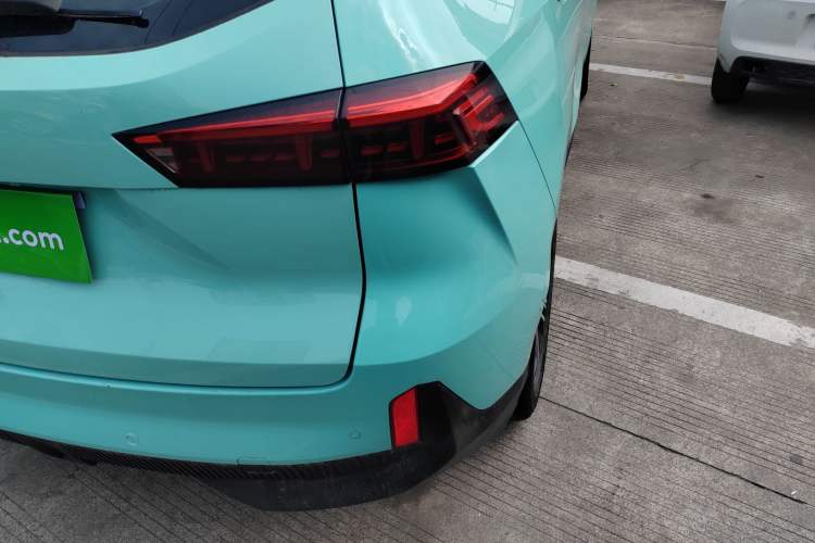 Used Wey Macchiato 2021 1.5L DHT Master Edition Right Rear Taillight