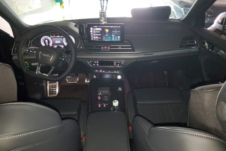 Used Audi Q5L 2025 quattro 45th Anniversary Edition 40 TFSI Luxury Dynamic Model