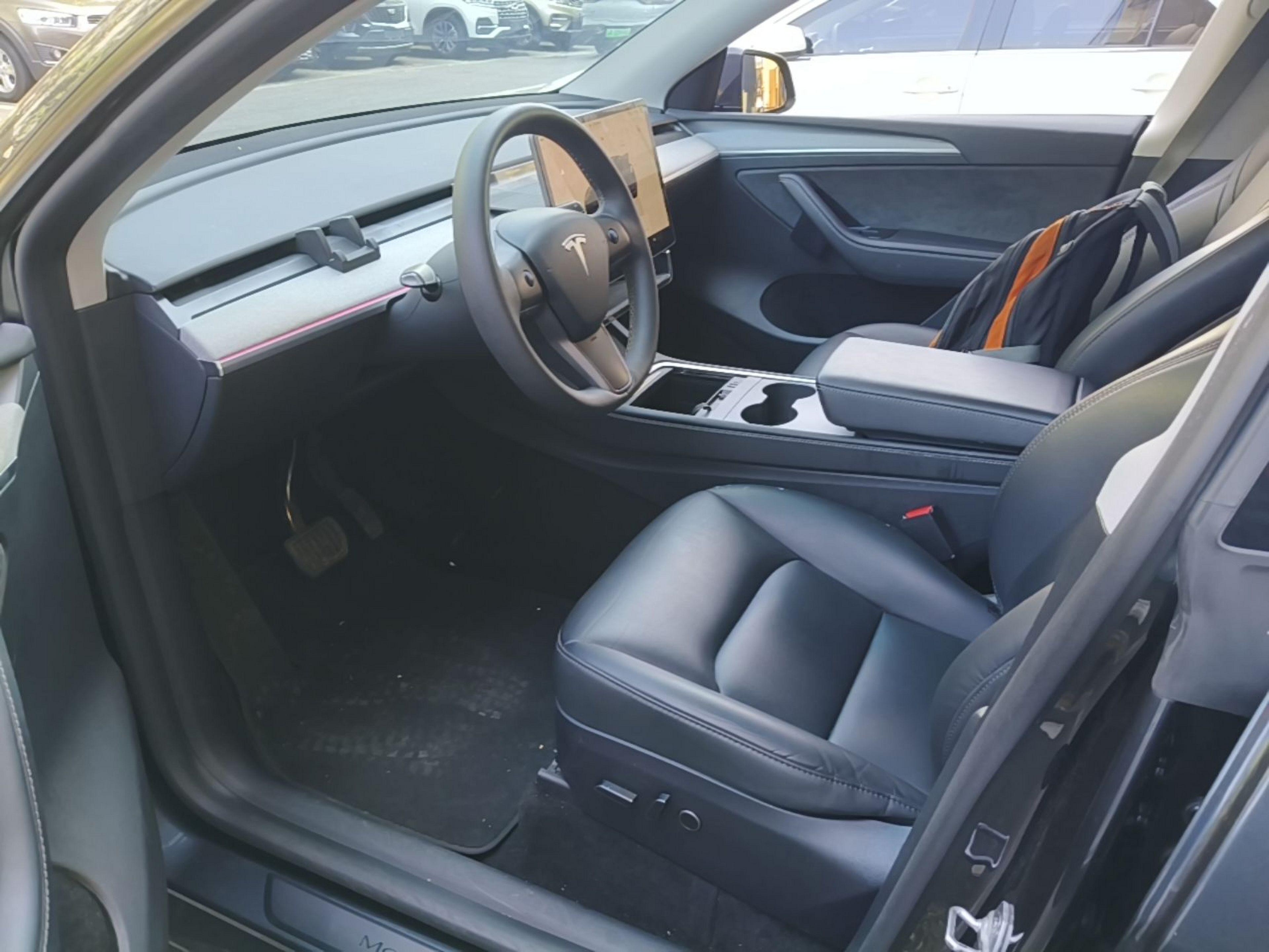 Interior delantero