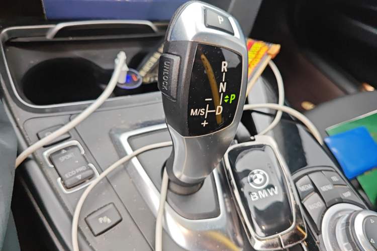 Used BMW 3 Series 2016 320Li Fashion Model Gear Lever