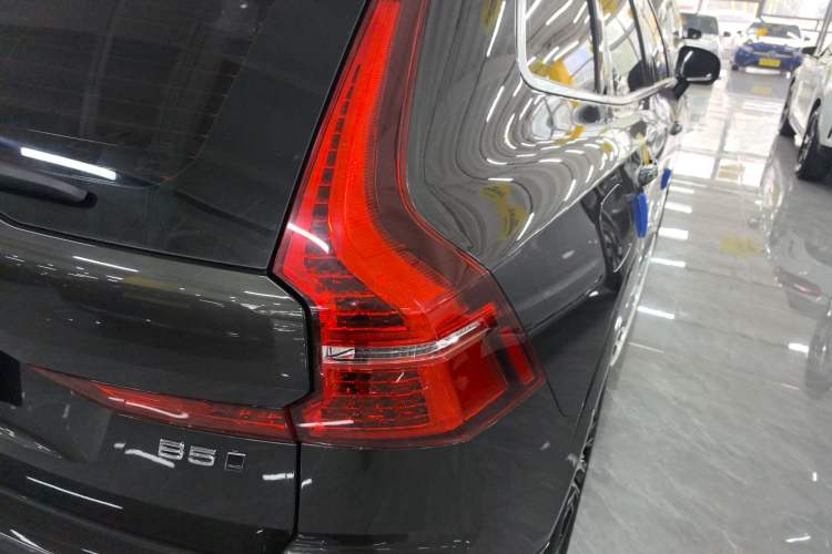 Used Volvo XC60 2022 B5 4x4 Smart Luxury Edition