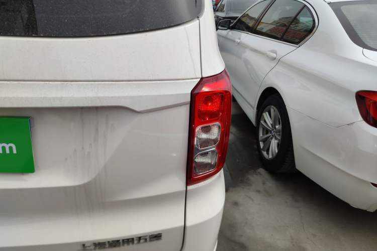 Used Wuling Hongguang 2021 1.5L Revised S Standard Version Hydraulic-Power-Assisted LAR Right Rear Taillight