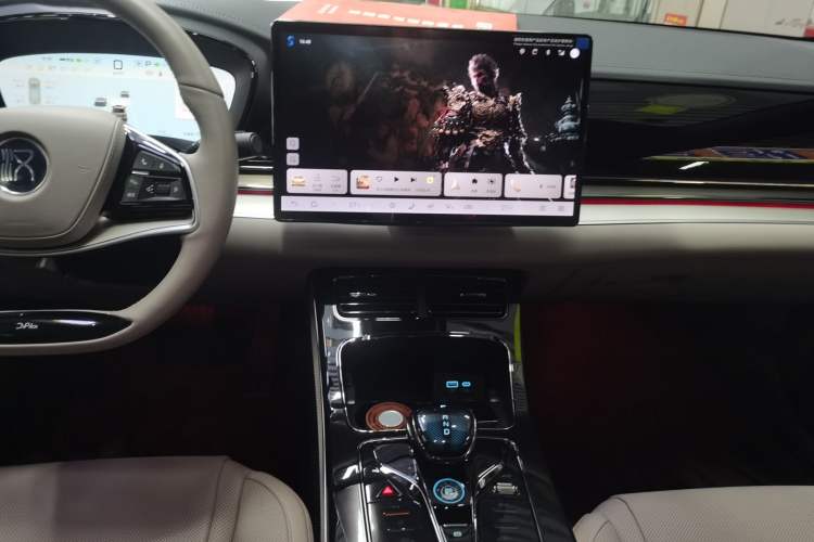 Used BYD Han 2025 DM-i 125KM Prestige Model
