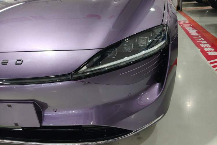 Used Hima Luxeed S7 2024 Ultra Four-Wheel Drive Flagship Edition Left Front Headlight