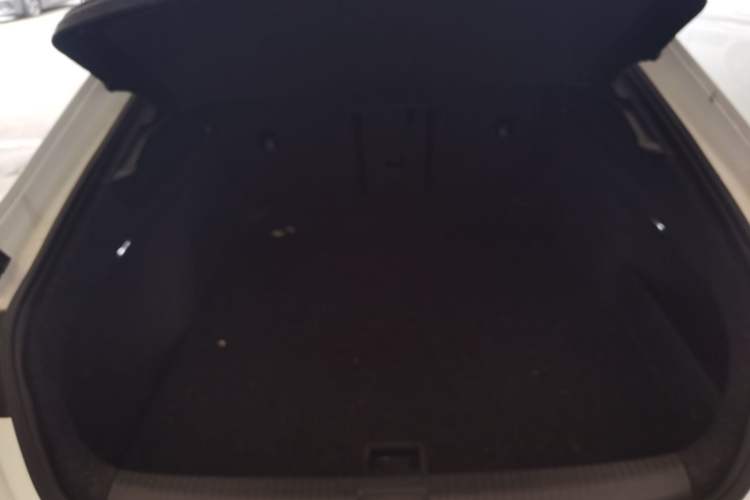 Used Volkswagen FAW-Volkswagen CC 2019 330TSI Huayan Edition China V Standard Trunk