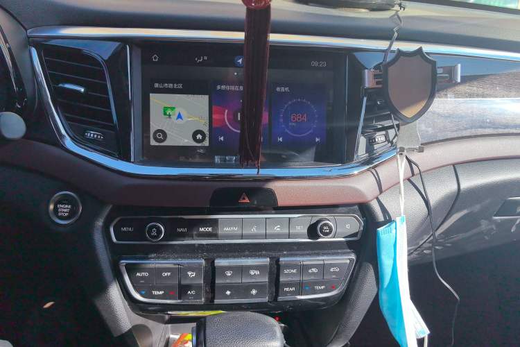 Used GAC Trumpchi GS8 2017 320T Four-Wheel Drive Luxury Smart Connectivity Version (7 Seats)
