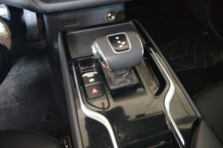 Used Hongqi E-QM5 2024 610 km PLUS