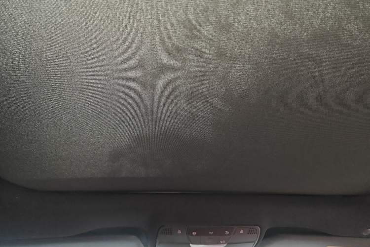 Used Mercedes-Benz E-Class 2022 E 300 L Sporty and Stylish Model Headliner