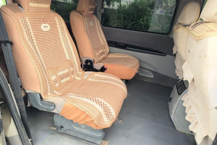 Used FORTHING Lingzhi 2016 M3L 1.6L 7-Seater Comfort Model
