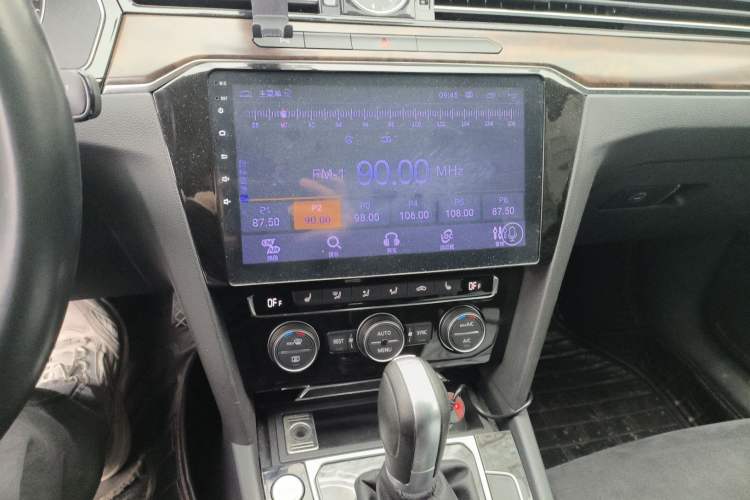 Used Volkswagen Magotan 2017 330TSI DSG Luxury Model