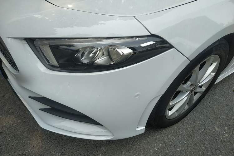 Used Mercedes-Benz A-Class 2020 Restyled A 200 L Sport Sedan Fashion Version Left Front Headlight