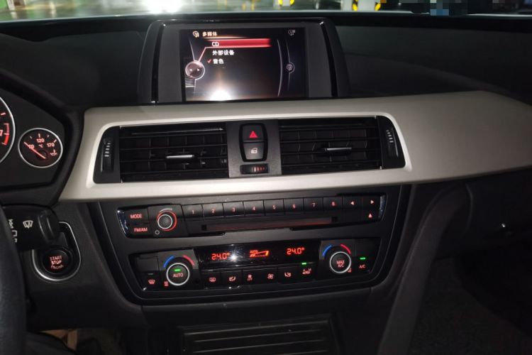 Used BMW 3 Series GT 2016 320i Fashion Model
