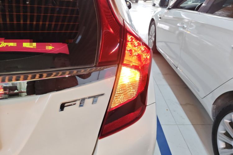 Used Honda Fit 2016 1.5L LXS CVT Comfort Sunroof Version