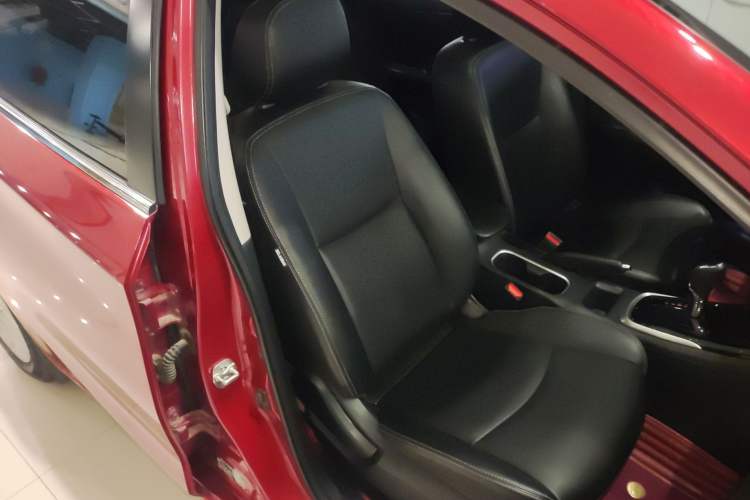 Used Nissan Tiida 2021 1.6L CVT Smart Drive Edition Right Front Seat