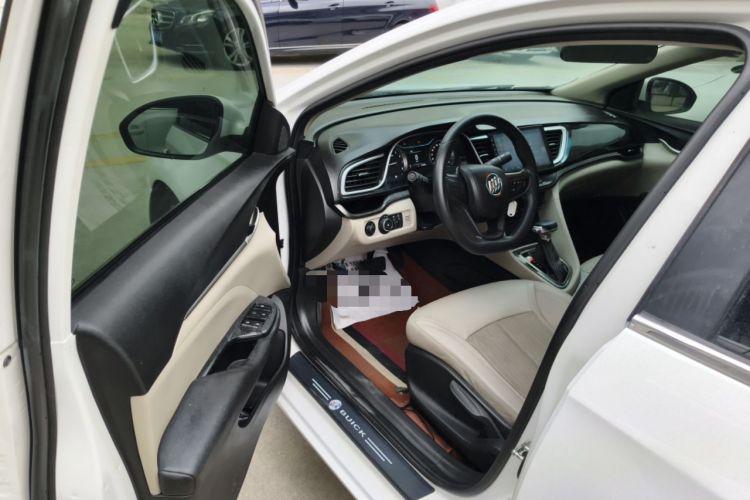 Used Buick GT 2016 15N Automatic Elite Edition Driver Seat