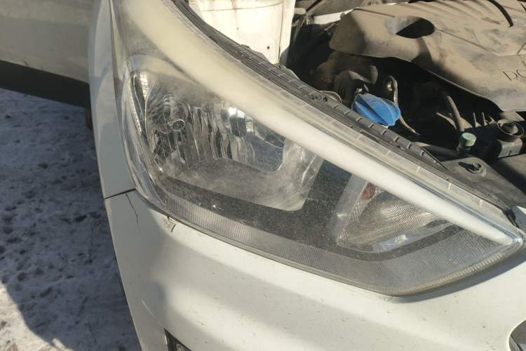Used Hyundai ix25 2015 1.6L Automatic Two-Wheel Drive Smart GLS Trim Right Front Headlight