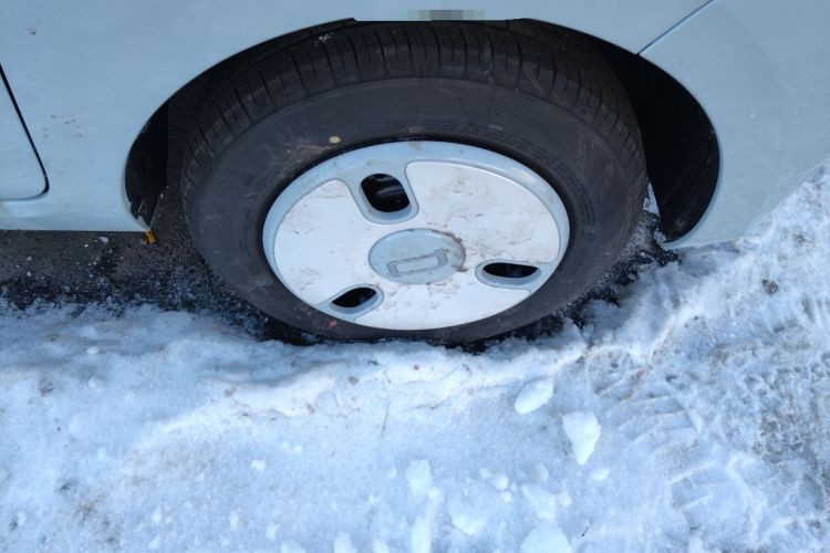 Used Bestune Pony 2026 222km Colorful Horse Right Front Wheel Hub