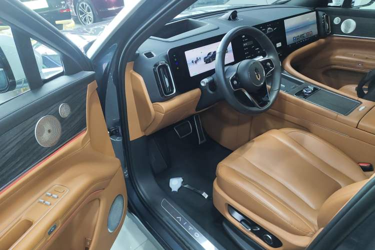 Used Hima AITO M9 2024 Range-Extended Ultra Version 42 kWh 6-Seater Model
