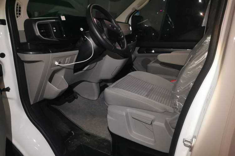 Used Ford Transit T8 2024 T8 2.3T Diesel Automatic Short Wheelbase Mid-Height 6-Seater Multi-Function Version 3/3 Left Front Seat