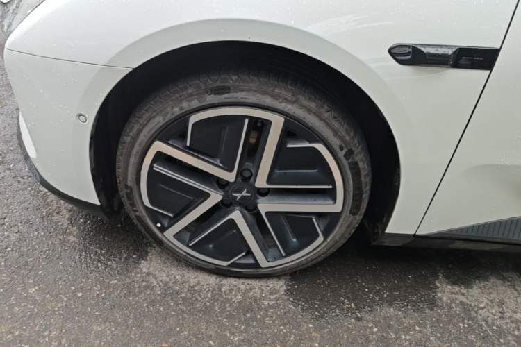 Used XPeng MONA M03 2025 600 with Ultra-Long Range Max Exterior 4