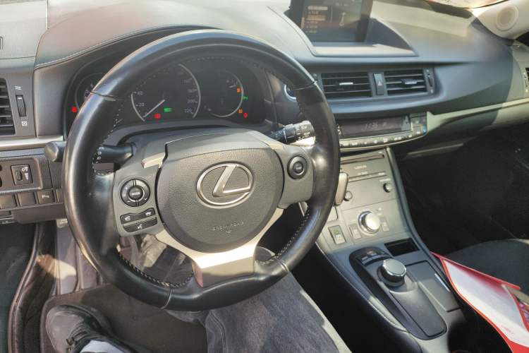 Used Lexus CT 2014 CT200h Comfort Edition Monochrome
