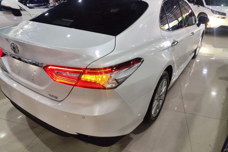 Used Toyota Camry 2019 Revised Version 2.0G Luxury Edition
