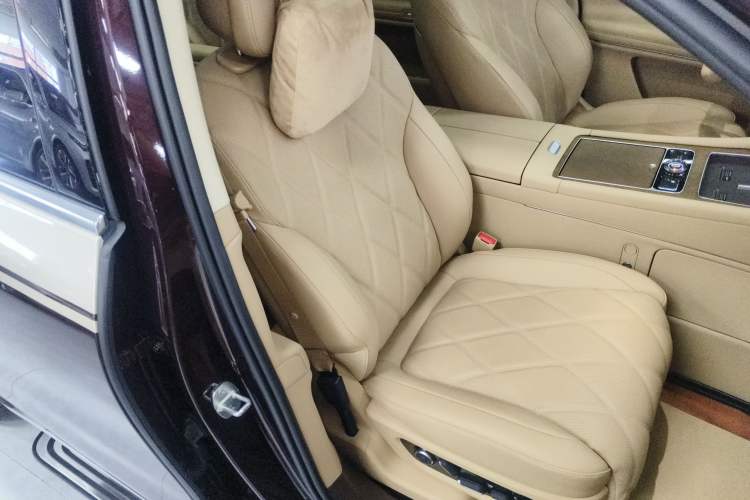 Used Hima AITO M9 2025 Extended-Range Ultra Version 52 kWh 6-Seater
