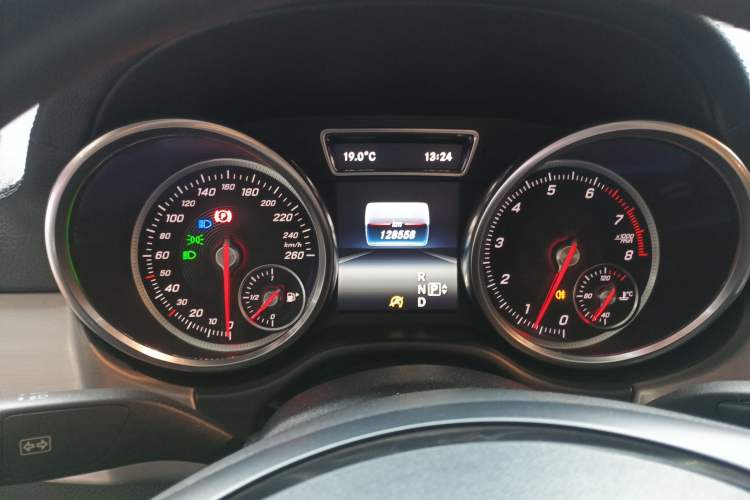 Used Mercedes-Benz GLE Coupe 2015 GLE 320 4MATIC Coupe SUV