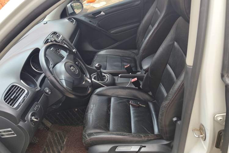 Used Volkswagen Golf 2012 1.6 Manual Comfort Edition
