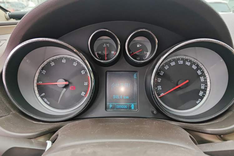 Used Buick Regal 2011 2.0L Comfort Edition Instrument Cluster