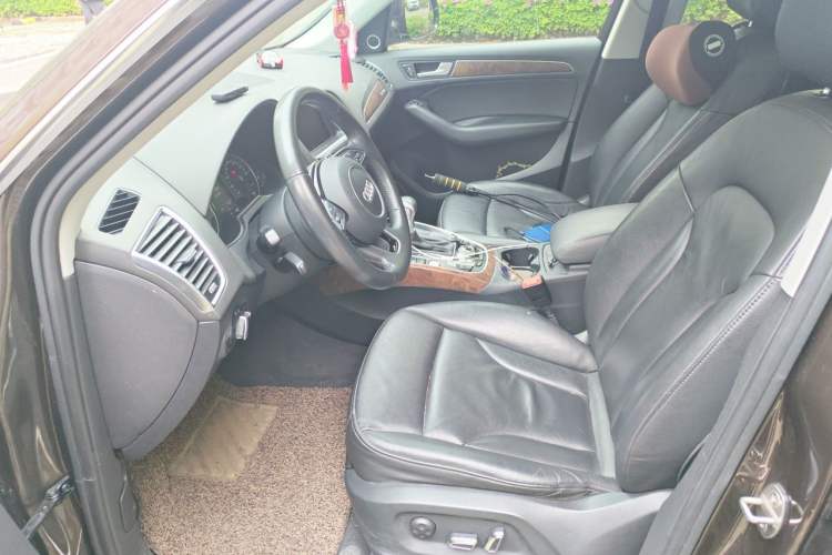 Used Audi Q5 2013 40 TFSI Comfort Edition Left Front Seat