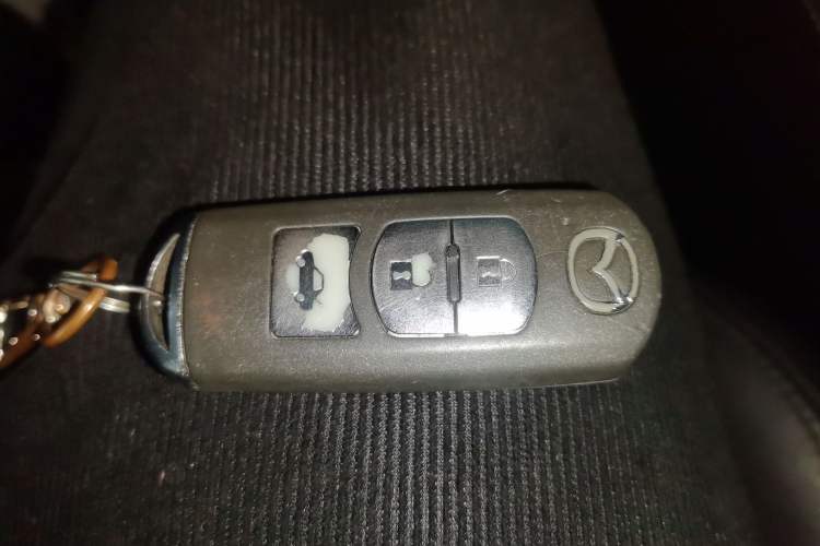 Used Mazda Atenza 2017 2.0L Blue Sky Luxury Edition