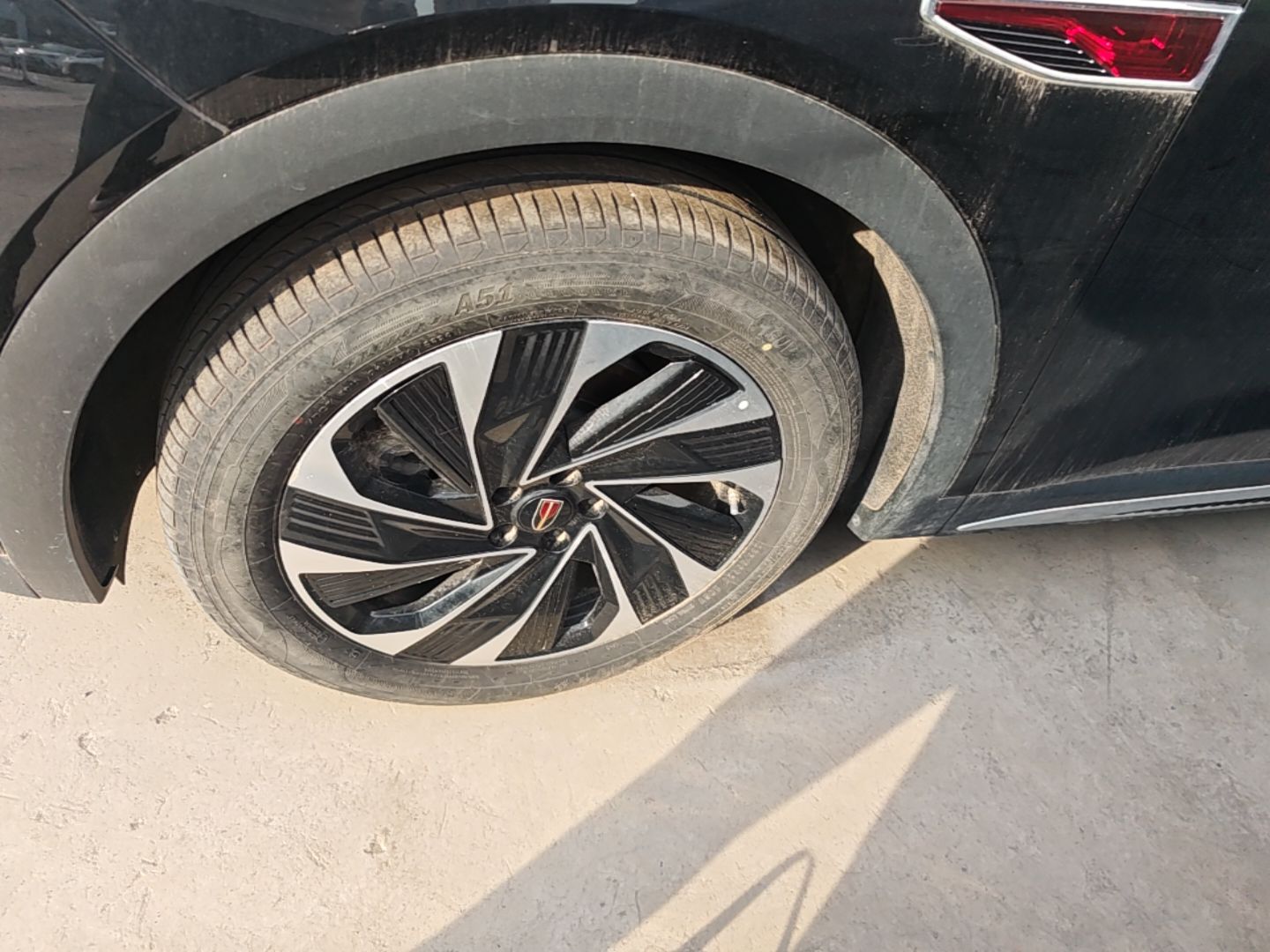 Hongqi HS7 PHEV 2024 2.0T PHEV Four-Wheel Drive Flagship Edition 7 Seats — снимка 10
