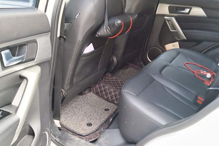 Used Haval H2 2017 Red-Label 1.5T Manual Two-Wheel Drive Luxury Model