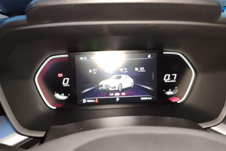 Used MG 5 2021 300TGI DCT Elegant Luxury Edition
