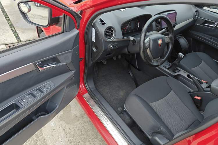 Used Roewe 350 2014 1.5L Manual Xunchi Edition
