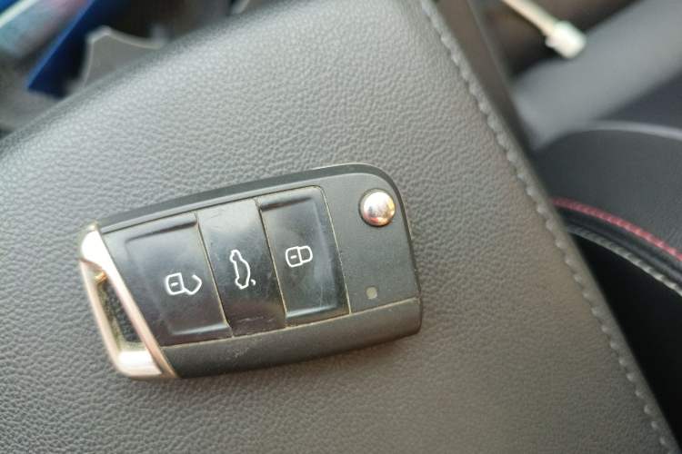 Used Volkswagen Tayron 2020 330TSI Two-Wheel Drive Luxury Smart Connectivity Version