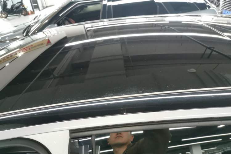 Used Volkswagen ID.3 2025 Smart Model Outstanding Oxygen Edition Roof