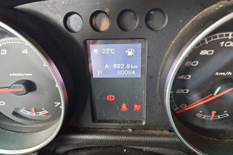 Used BAIC Off-Road BJ40 2016 40L 2.3T Automatic All-Wheel Drive Premium Edition Odometer Close Up