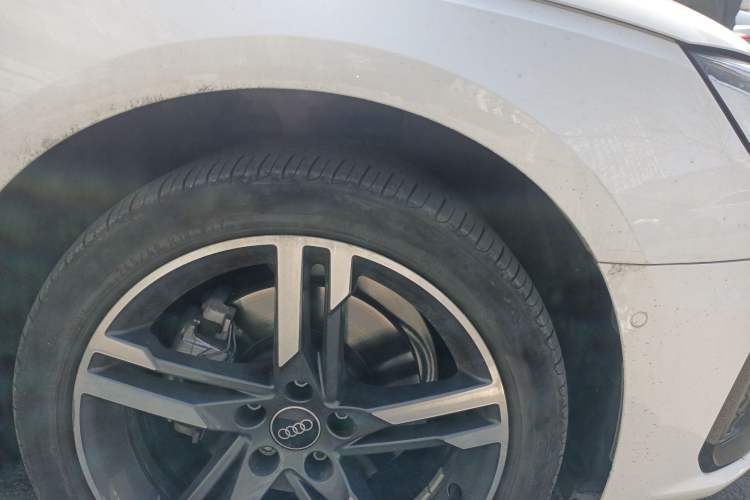 Used Audi A4L 2022 40 TFSI Luxury Dynamic Model
