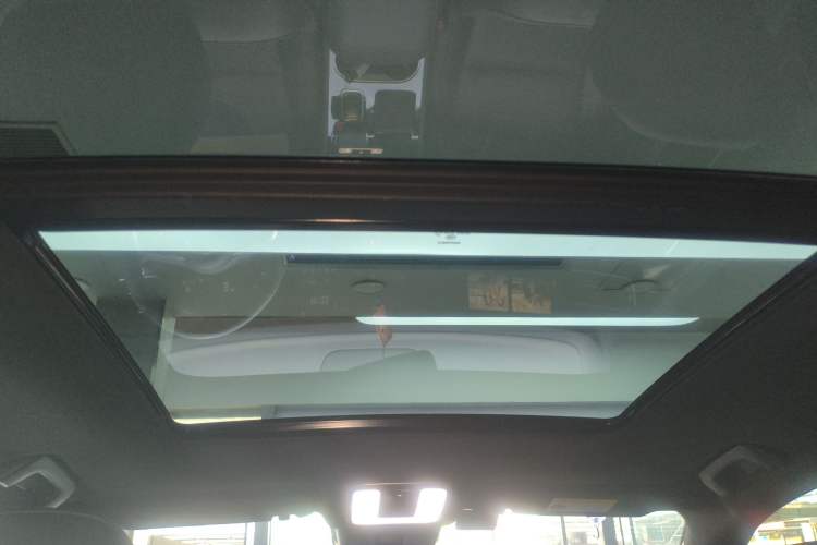 Used Li Auto ONE 2021 Extended-Range 6-Seater Version Headliner