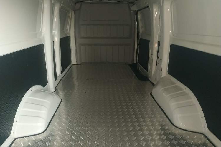 Used Dongfeng Yufeng EM27 2024 EM27L Henan Lidong 41.472 kWh
