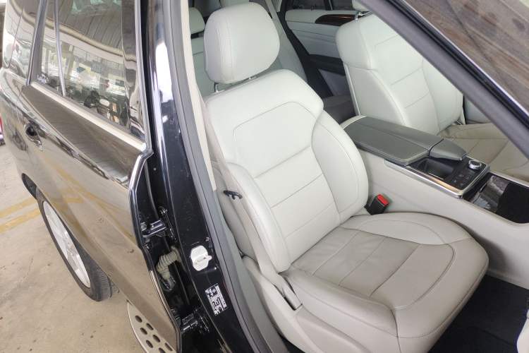 Used Mercedes-Benz M-Class 2014 ML 400 4MATIC Dynamic Model