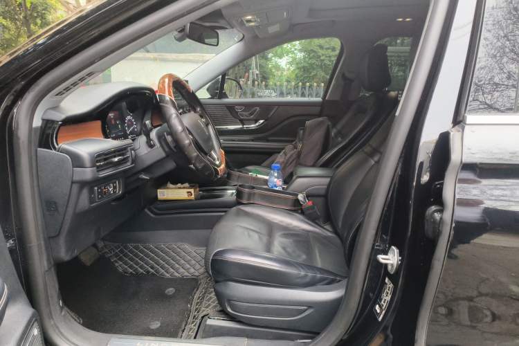 Used Lincoln Corsair 2020 2.0T Two-Wheel Drive Luxury Edition Left Front Seat