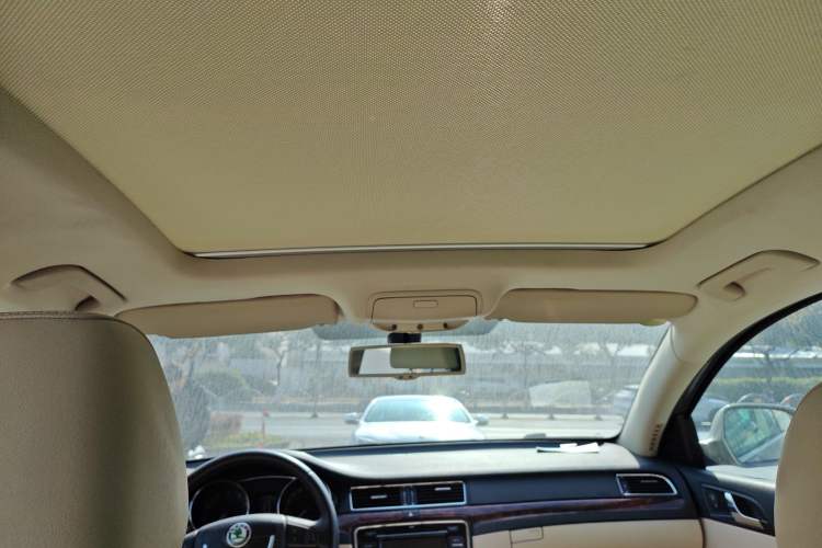 Used Skoda Superb Combi 2014 2.0 TSI Prestige Edition
