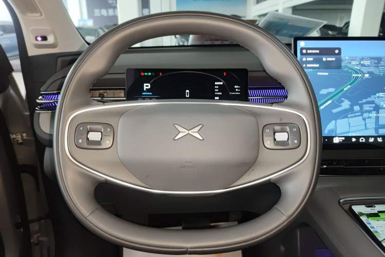Used XPeng G6 2025 625 Long-Range Max Flagship Edition Steering Wheel