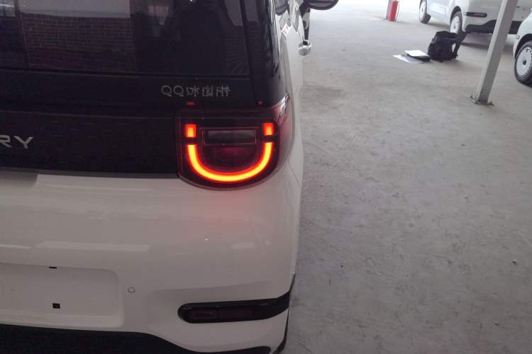 Used Chery QQ Ice Cream 2024 Edition Youth Version 205km Sundae
